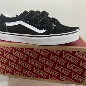 Like New! Vans Black Old Skool V Suede Size 7